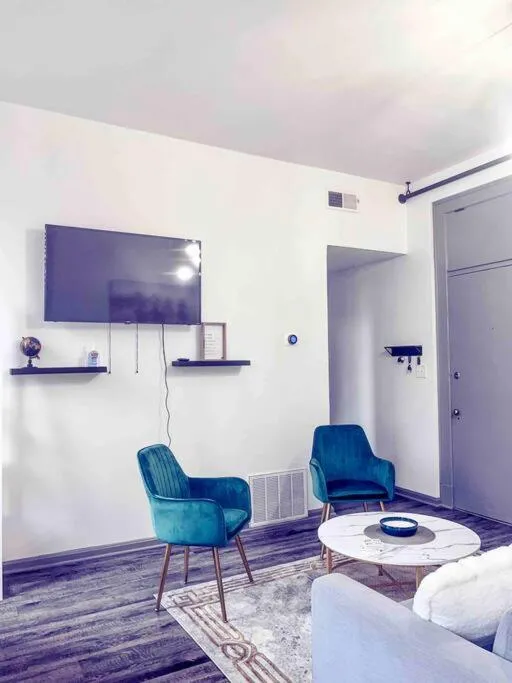Image 6 of 2Br Unit W/ Cinema Room in Nulu