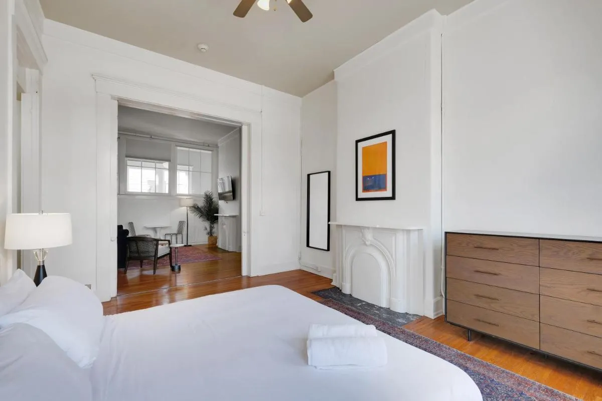 Image 1 of Apartment With King Bed In Downtown Louisville
