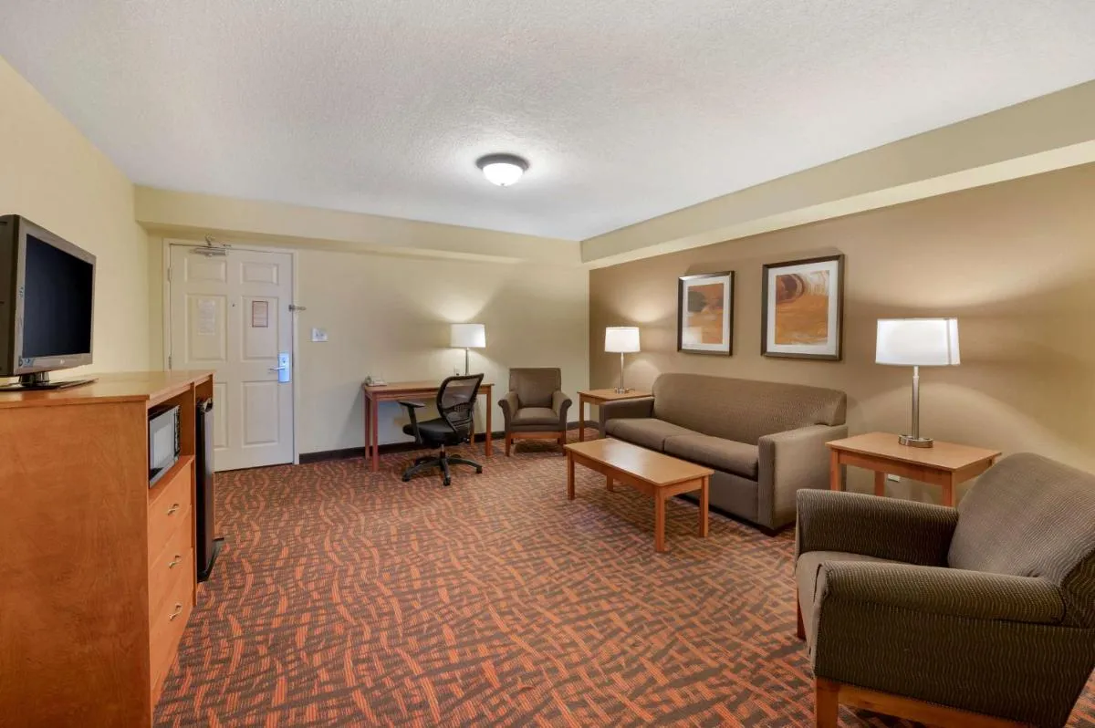 Image 5 of Best Western Louisville East Inn & Suites