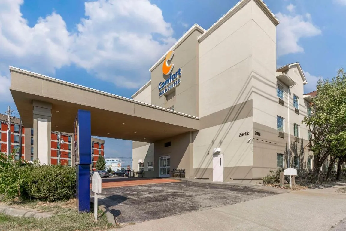 Image of Comfort Inn & Suites Louisville Airport Fair & Expo