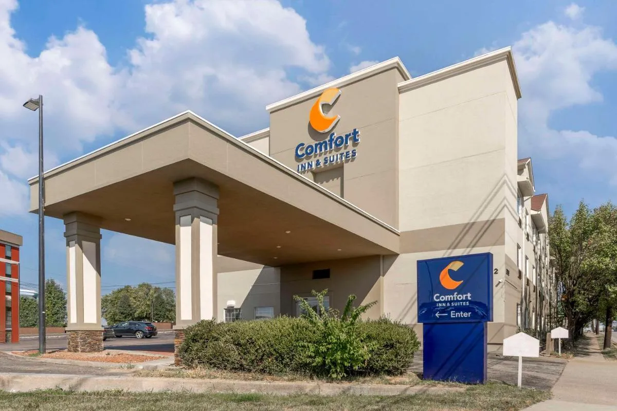 Image 5 of Comfort Inn & Suites Louisville Airport Fair & Expo