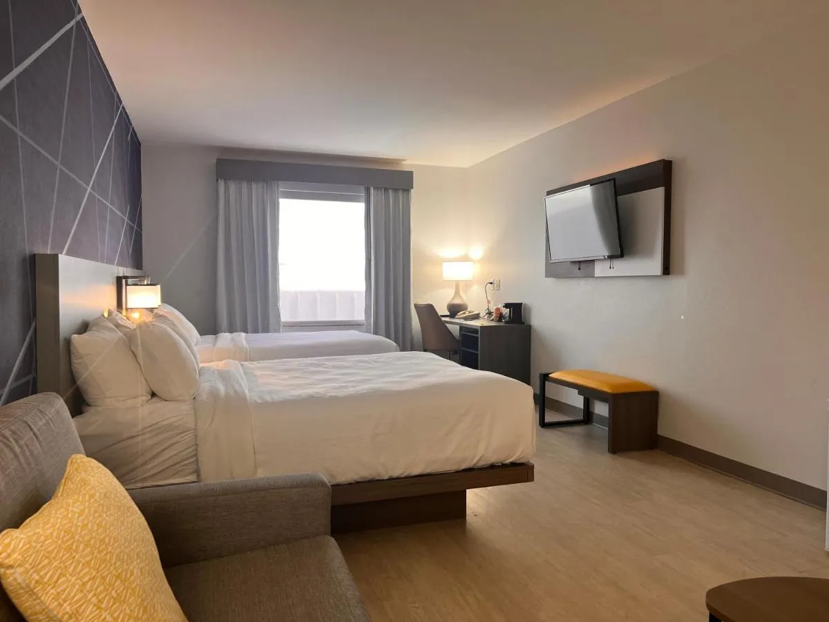 Image 5 of Comfort Suites Louisville Airport
