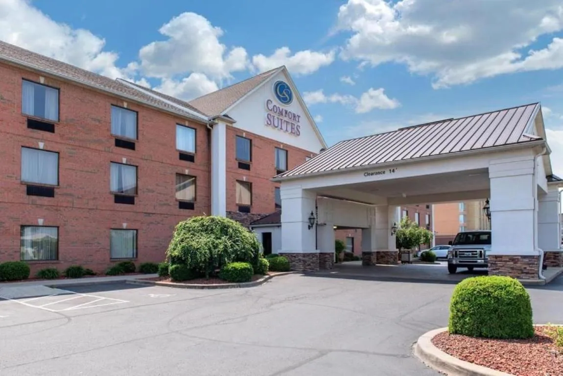Image of Comfort Suites Louisville Airport