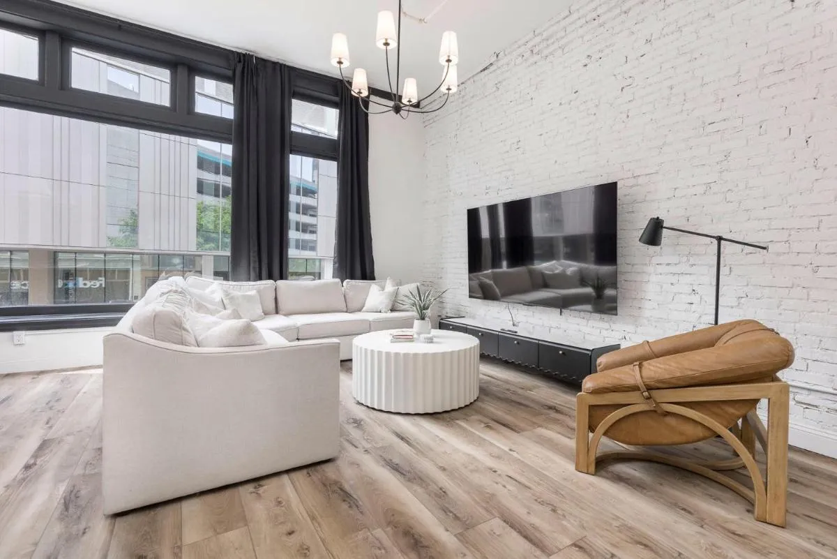 Image 4 of Decadent Cityscape Retreat