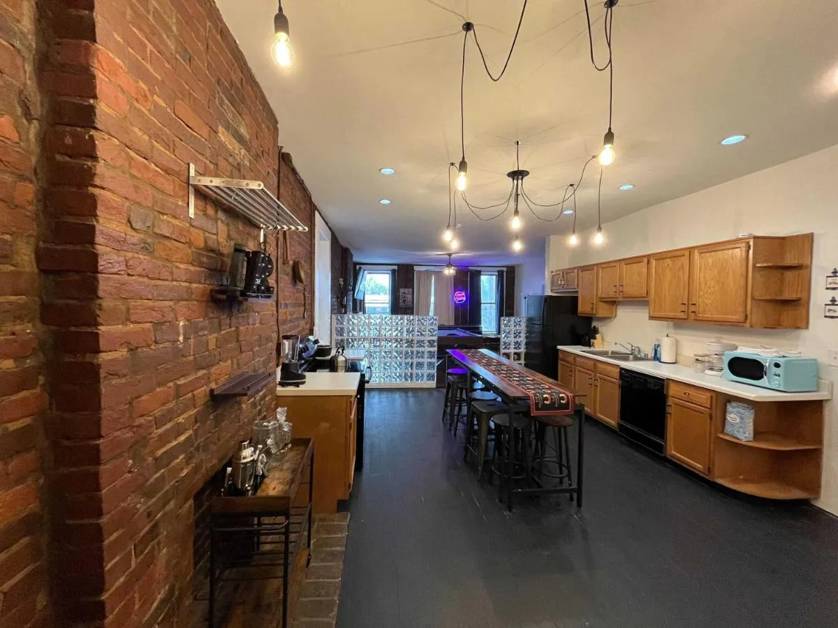 Image 3 of Downtown Loft Sleeps 16 – Pool Table Shuffleboard