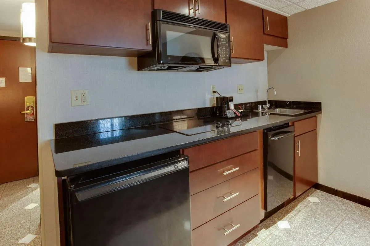 Image 4 of Drury Inn & Suites Louisville East