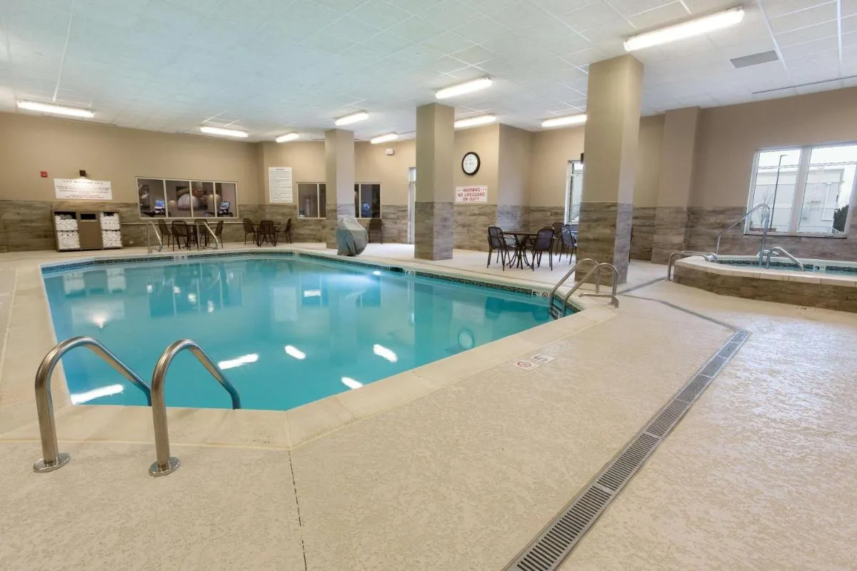 Image 3 of Drury Inn & Suites Louisville North