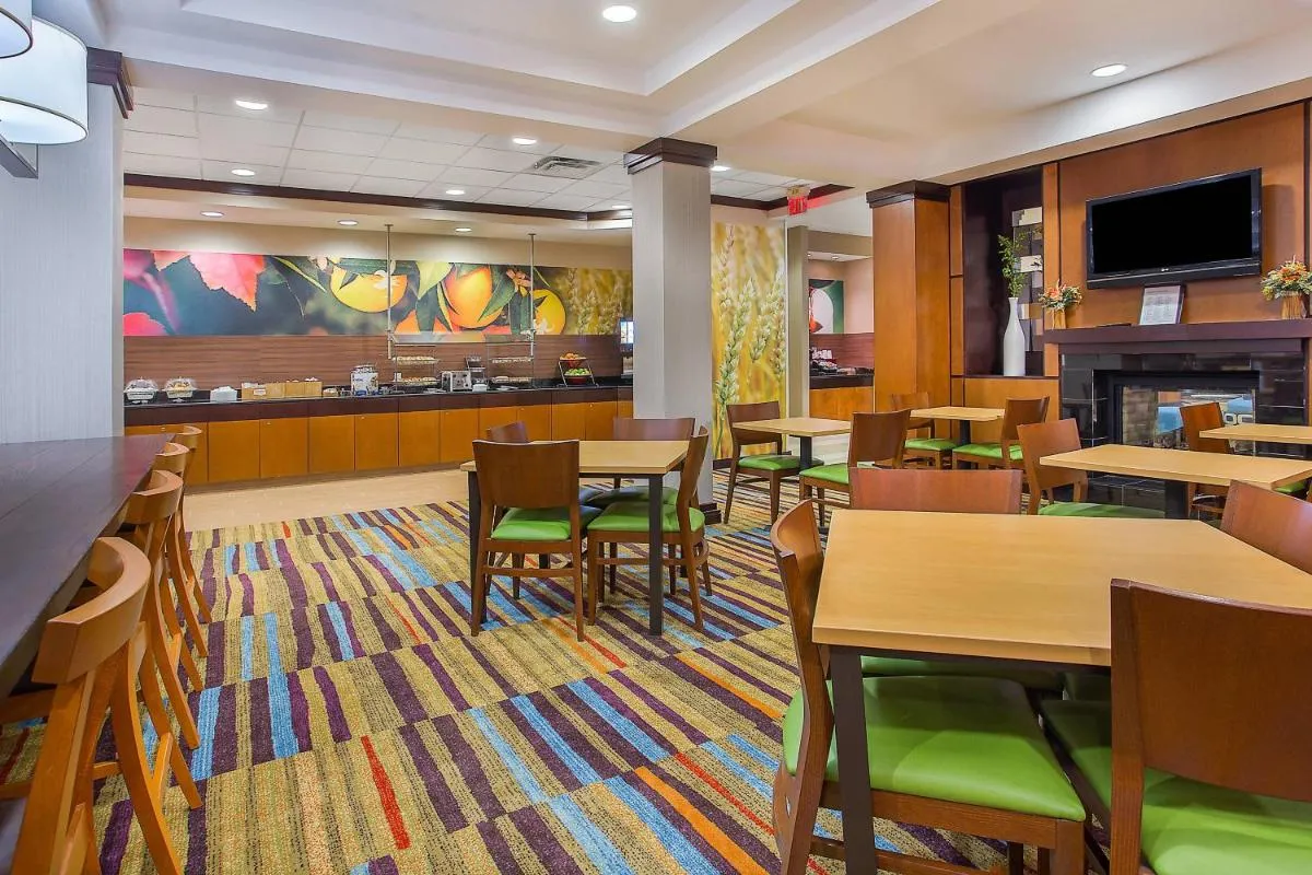 Image 5 of Fairfield Inn & Suites Louisville East