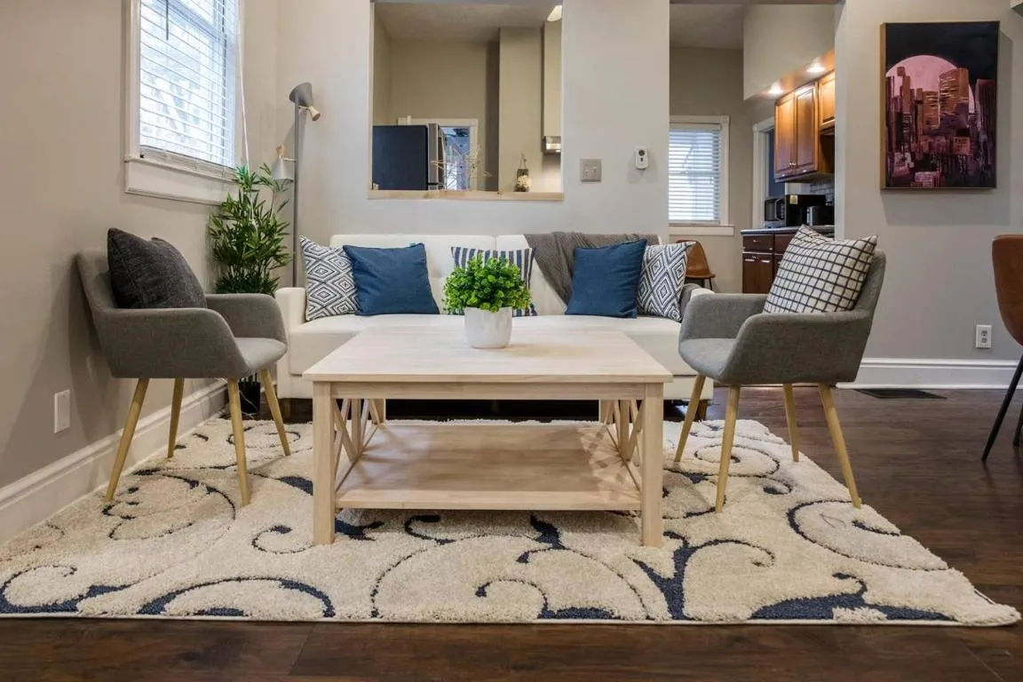 Image of Gorgeous 3BR 2BA on Frankfort by Cozysuites