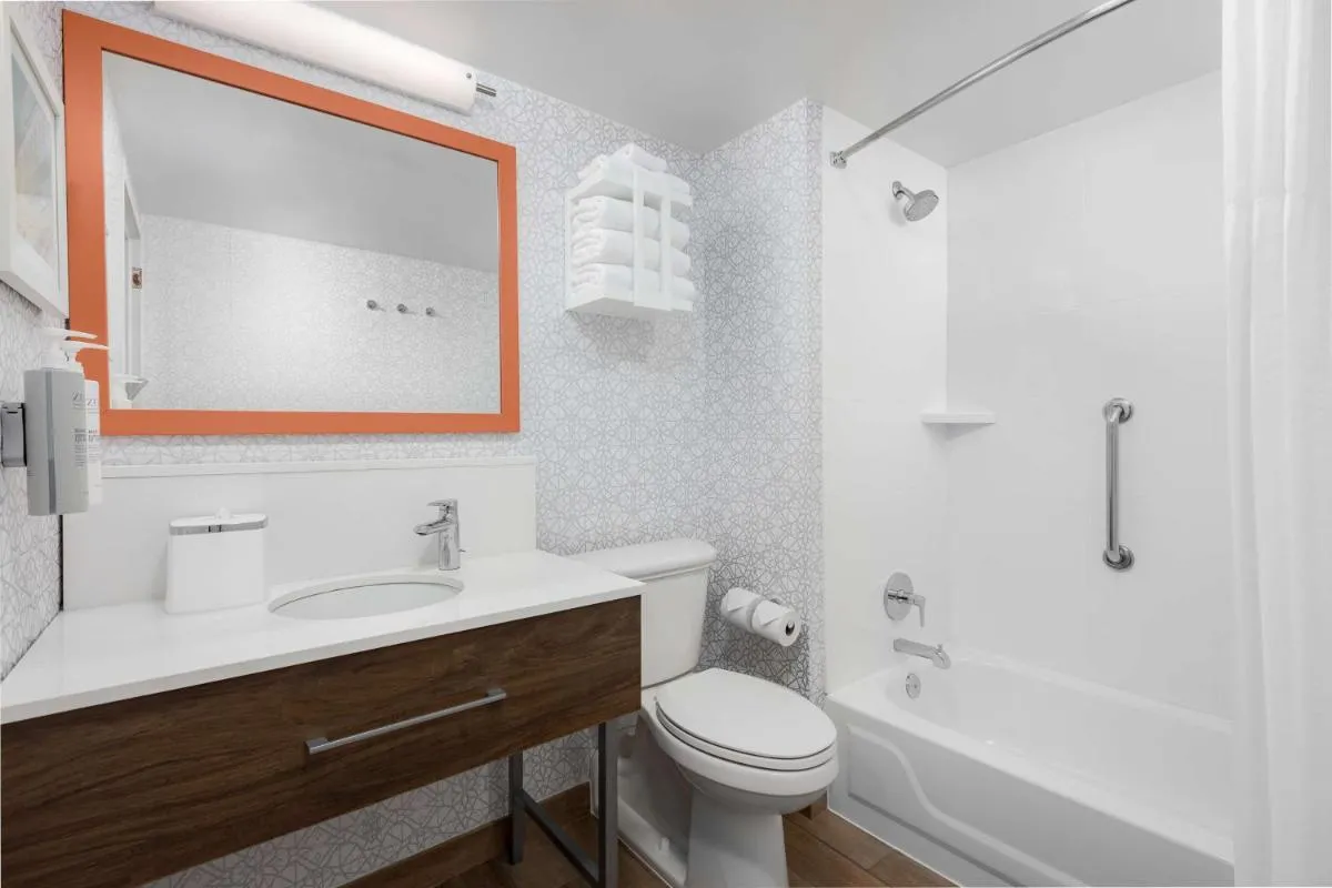 Image 2 of Hampton Inn Louisville Airport Fair/Expo Center