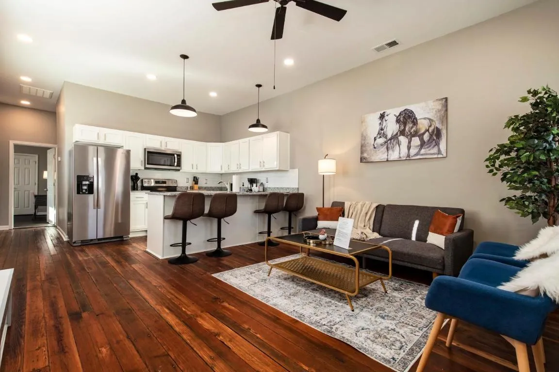 Image of Historic CozySuites 4BR 2BA with modern touches!