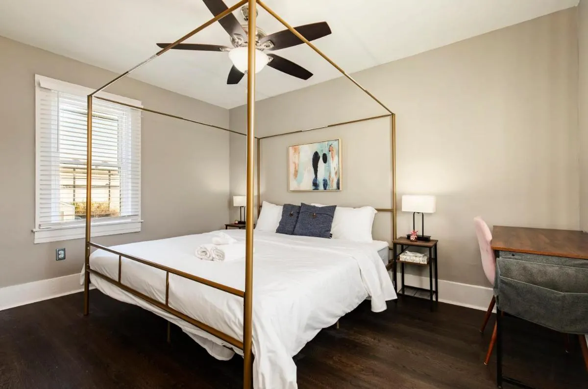 Image 5 of Historic CozySuites 4BR 2BA with modern touches!