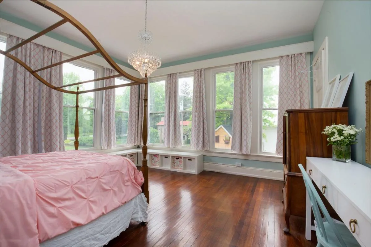 Image 1 of Historic Peterson Mansion – Savor Life and Rest with Friends!