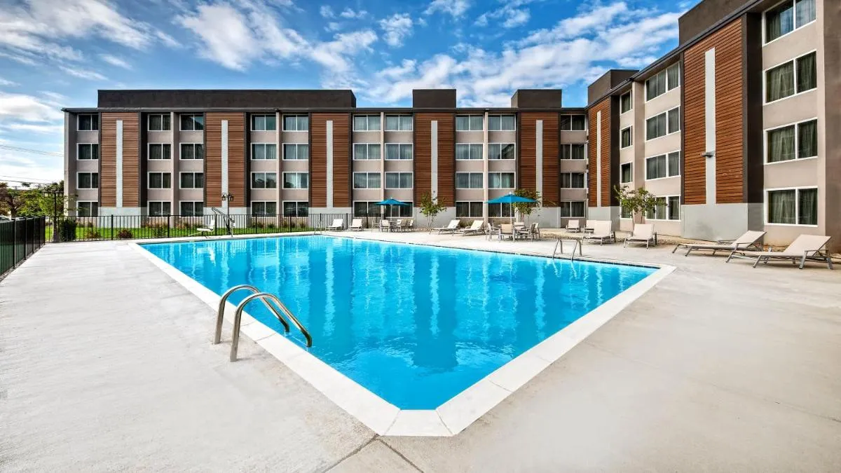 Image 6 of Holiday Inn Express Louisville Airport Expo Center, an IHG Hotel