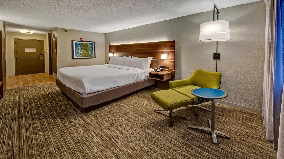 Image 4 of Holiday Inn Express Louisville Airport Expo Center, an IHG Hotel
