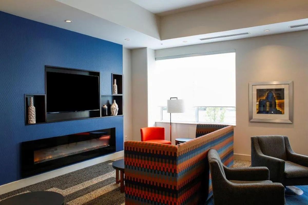 Image 3 of Holiday Inn Express & Suites Downtown Louisville, an IHG Hotel