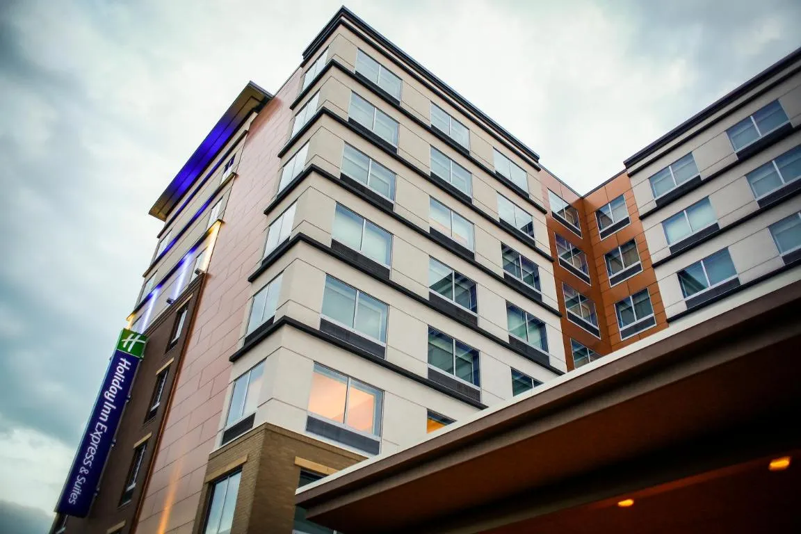 Image of Holiday Inn Express & Suites Downtown Louisville, an IHG Hotel