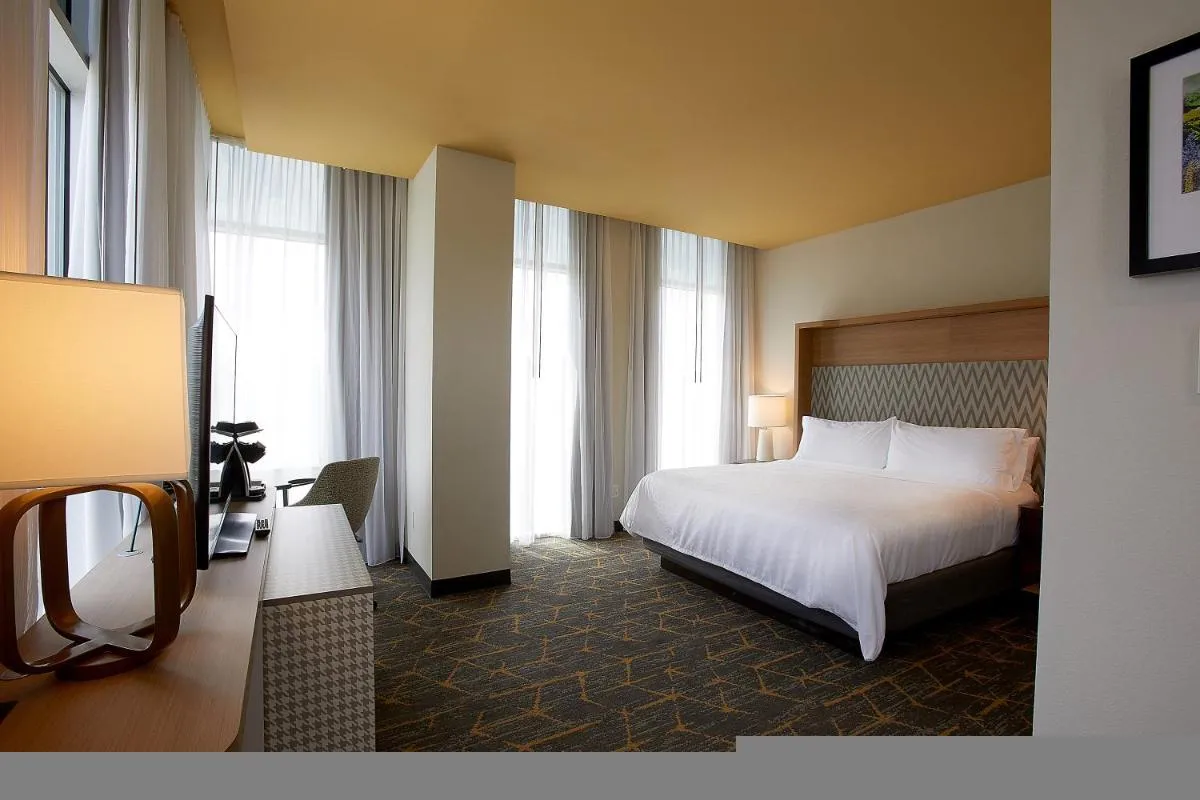 Image 3 of Holiday Inn Louisville Downtown , an IHG Hotel