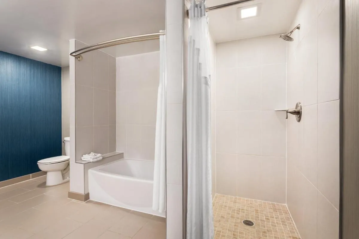 Image 2 of Holiday Inn Louisville East – Hurstbourne, an IHG Hotel