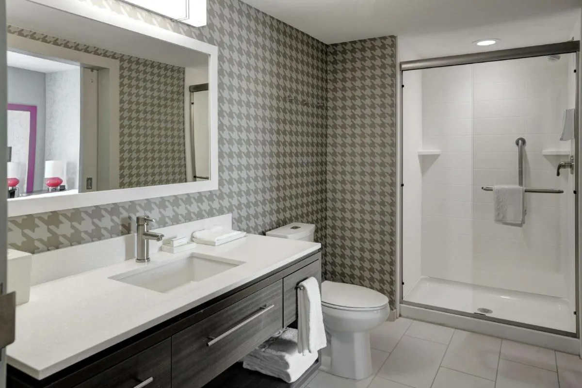 Image 2 of Home2 Suites By Hilton Louisville Airport Expo Center