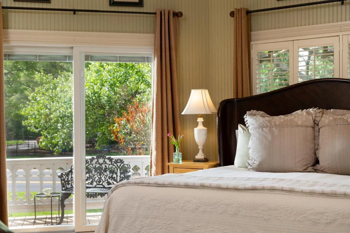 Image of Inn at Woodhaven-In the Heart of the Bourbon Trail-Over 12 Distilleries Nearby