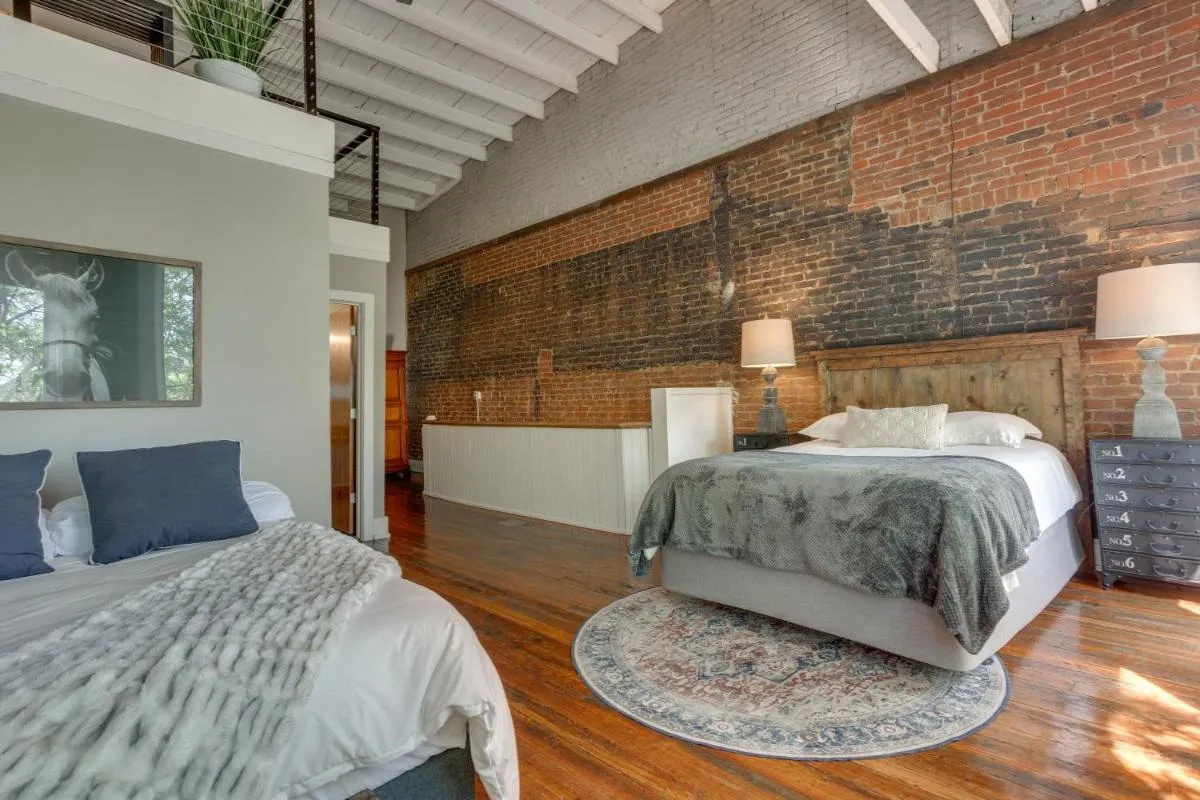 Image 1 of Kentucky Bourbon Loft about Downtown Louisville