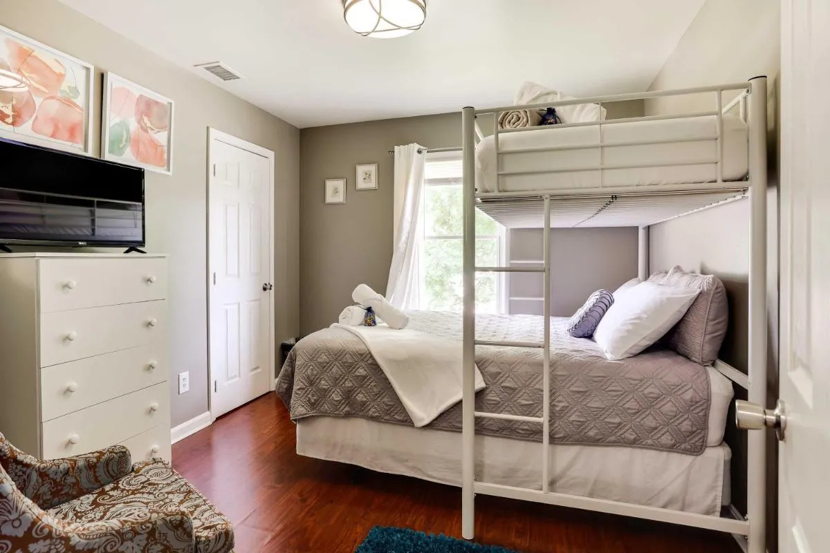 Image 1 of Louisville Apartment – Walk to Restaurants!