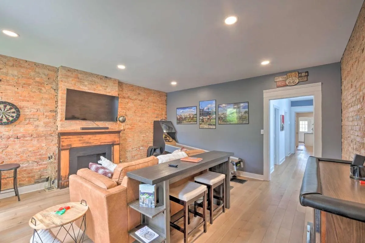 Image 4 of Louisville Gem with Yard, Walk to Bars and Dining