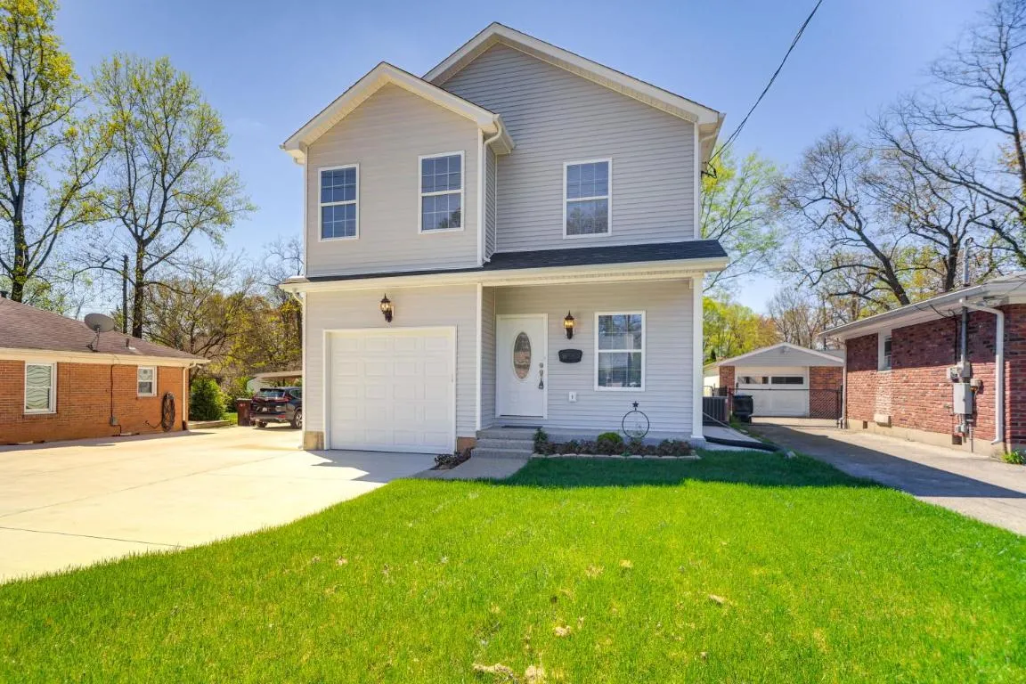 Image of Louisville Retreat with Deck about 11 Mi to Downtown!
