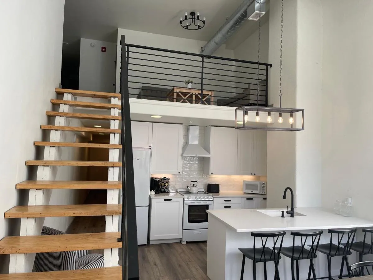Image 3 of Main Street Farmhouse City Retreat by Hollyhock