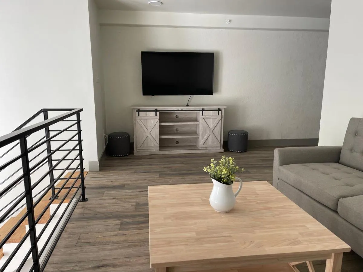 Image 4 of Main Street Farmhouse City Retreat by Hollyhock