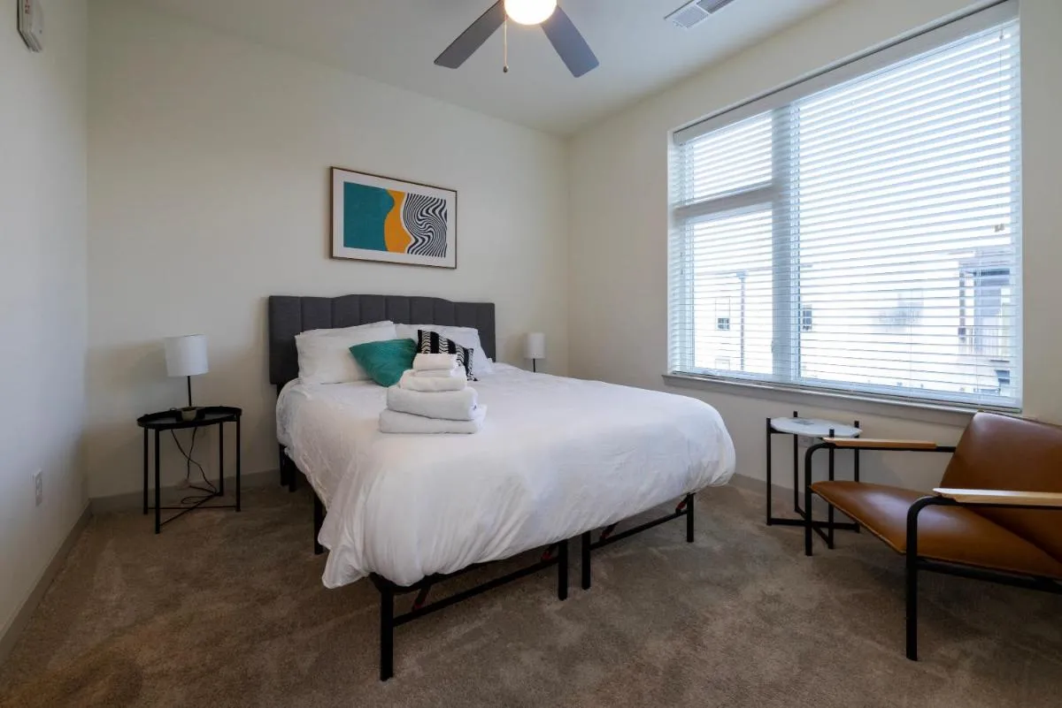 Image 1 of Modern Nulu 2BR CozySuites 01
