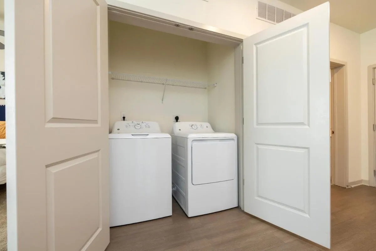 Image 4 of Modern Nulu 2BR CozySuites 05
