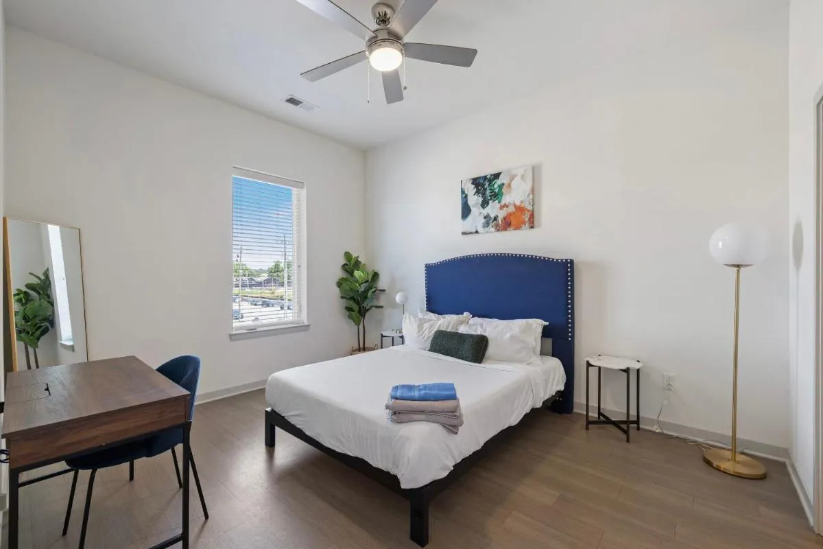 Image 6 of Modern Nulu 2BR CozySuites 06