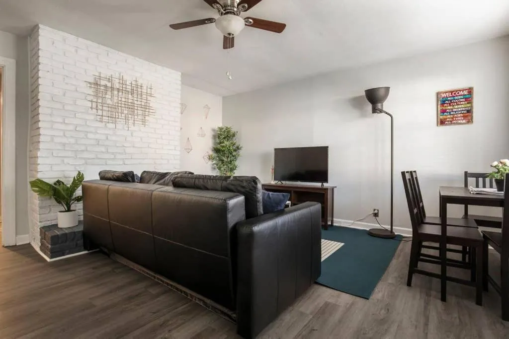 Image 4 of Modern yet historic 3BR House by CozySuites