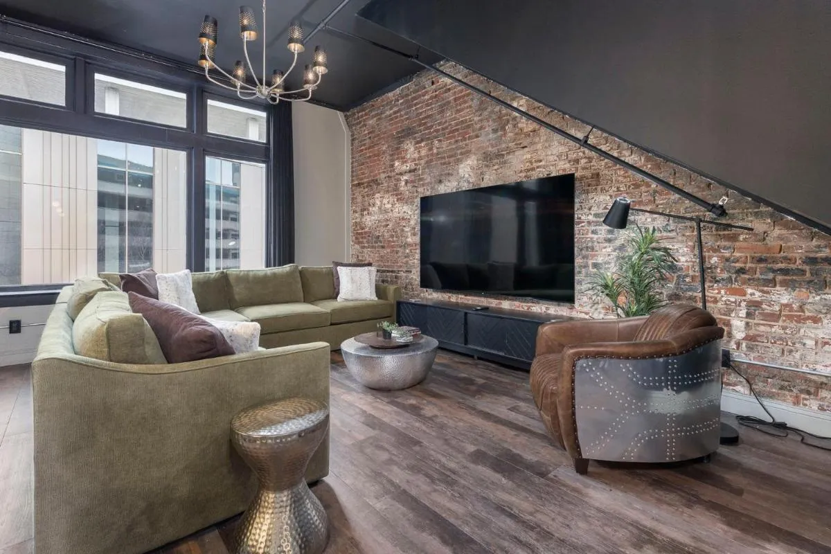 Image 4 of Penthouse Grand Executive Suite