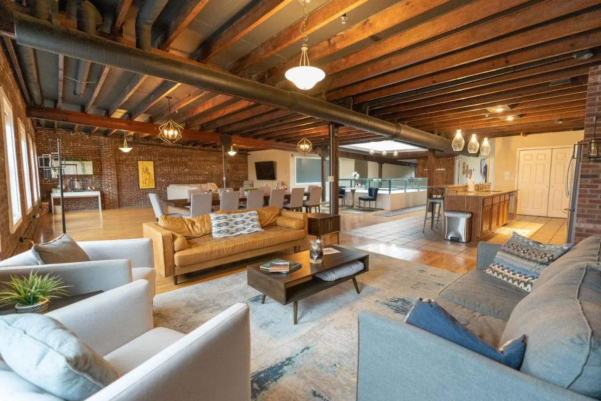 Image 1 of Sleep24 13Beds 8BR 6BA Swepson Retreat KING