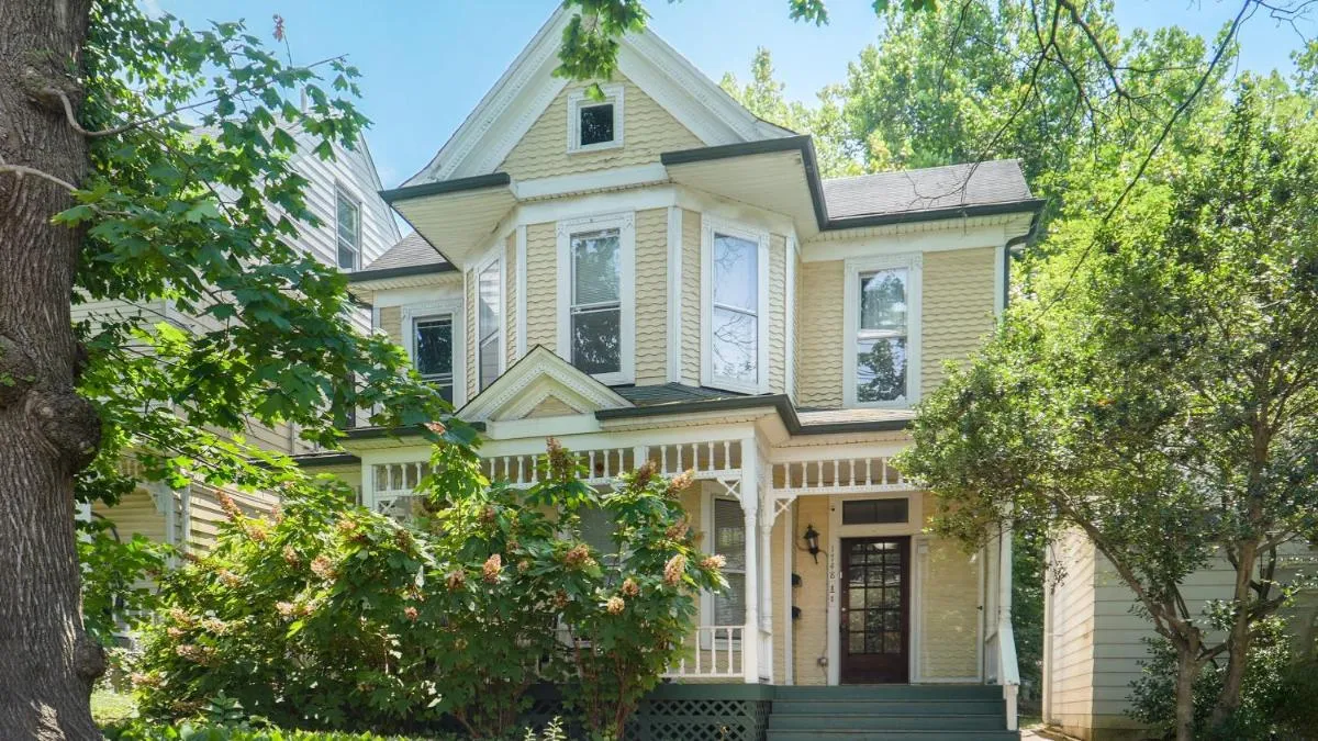 Image of Spacious Historic House Near Louisville Sites
