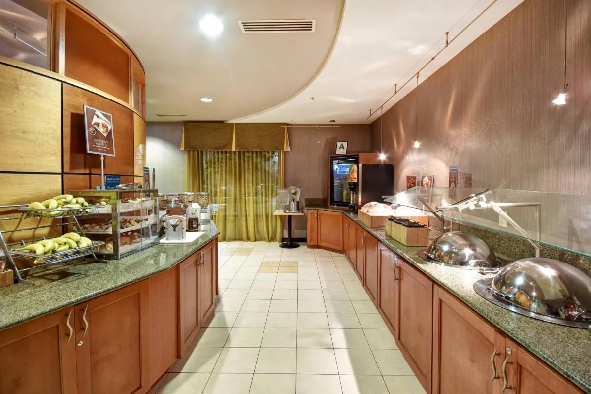 Image 4 of SpringHill Suites Louisville Airport
