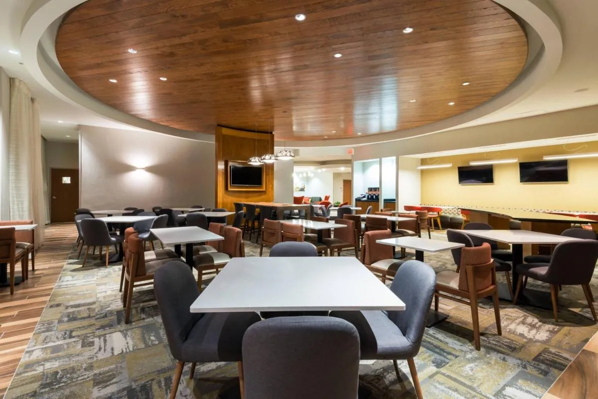 Image 4 of SpringHill Suites Louisville Downtown