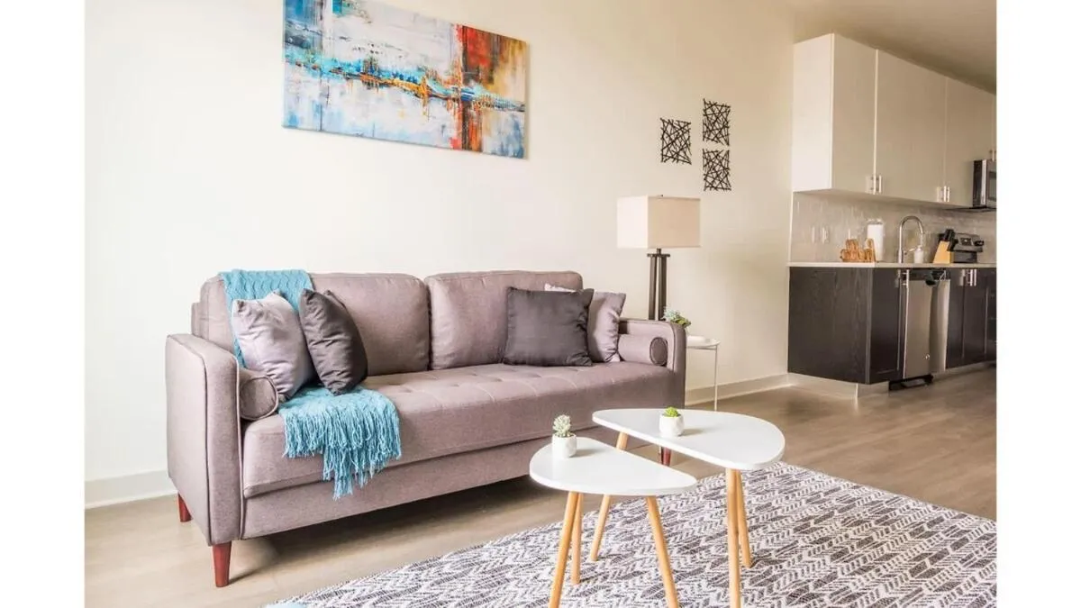 Image of Stunning Nulu 1BR CozySuites 01