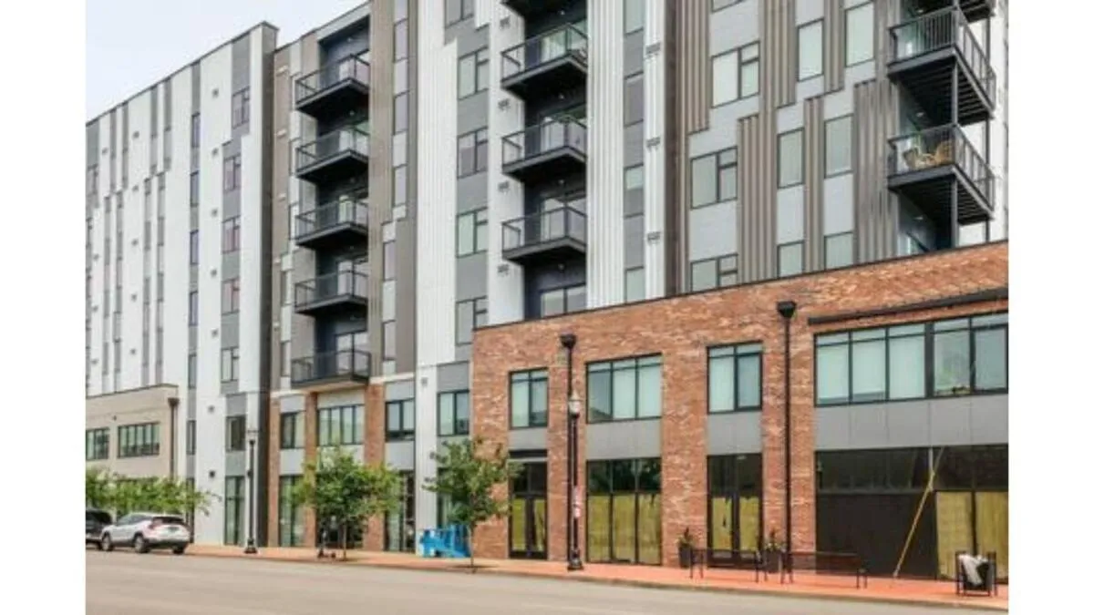Image 5 of Stunning Nulu 1BR CozySuites 03