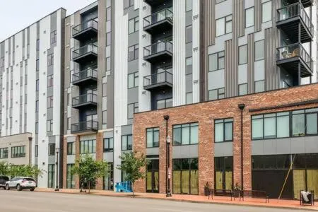 Image 5 of Stunning Nulu 1BR CozySuites 05