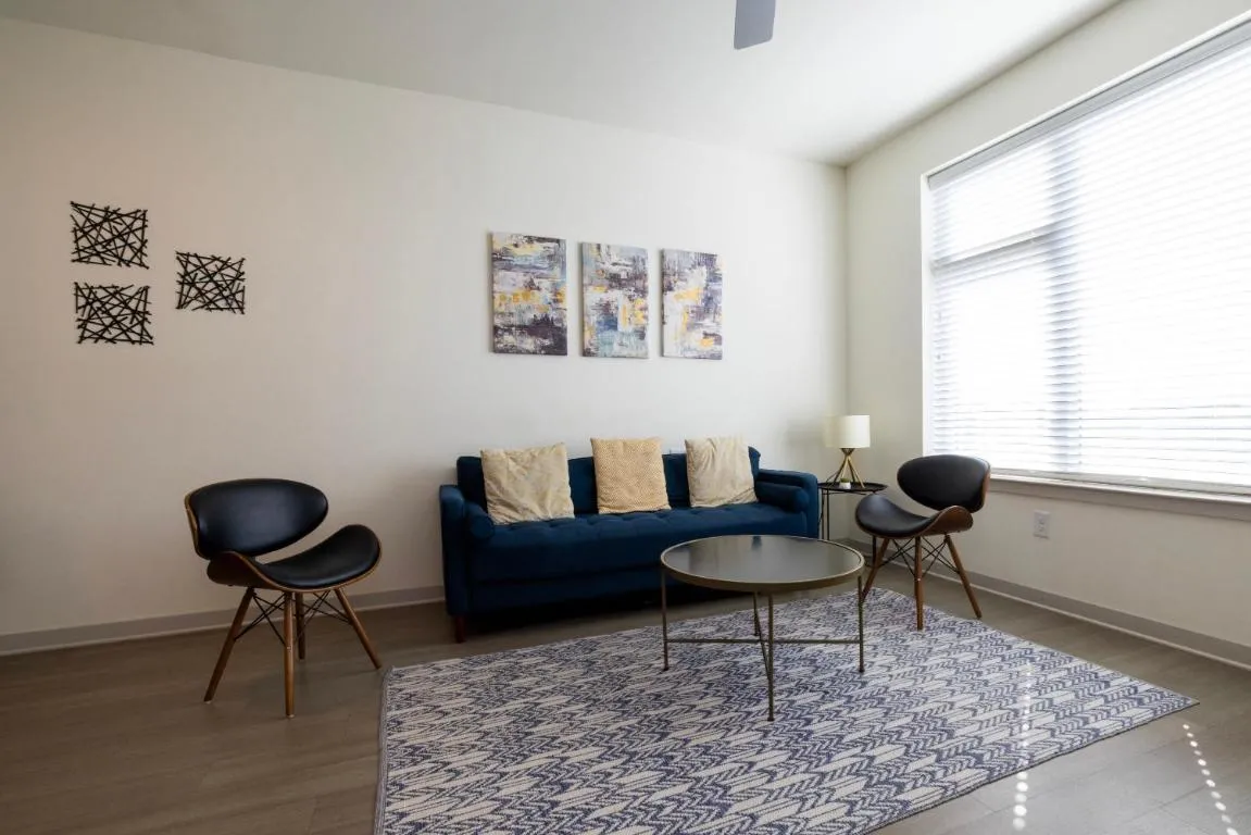 Image of Stunning Nulu 1BR CozySuites 05