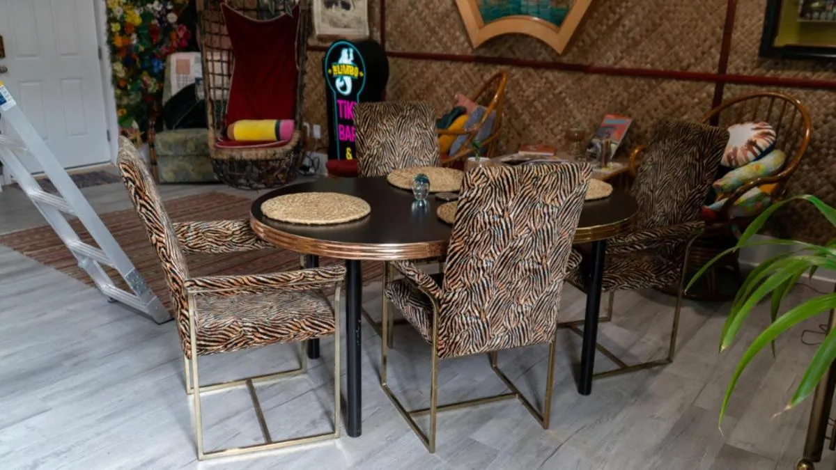 Image 2 of Tropical Tiki Hut