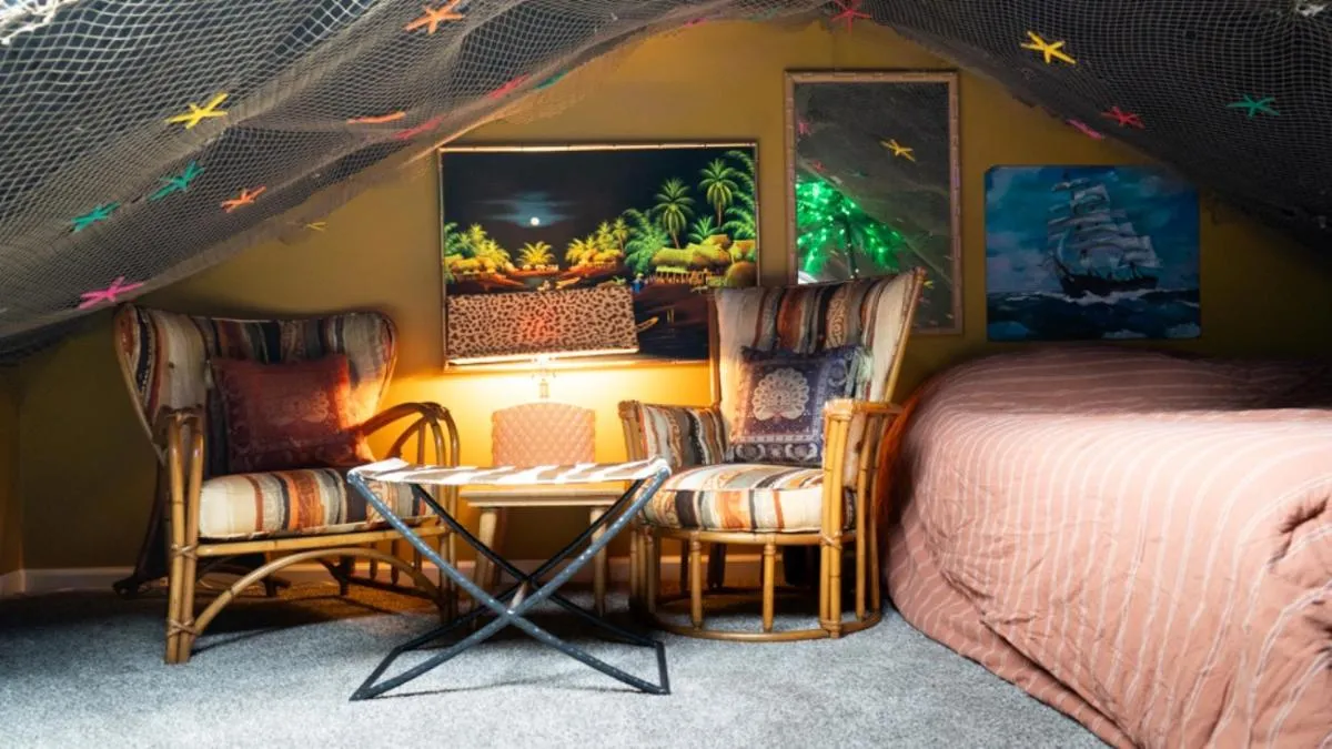 Image 1 of Tropical Tiki Hut