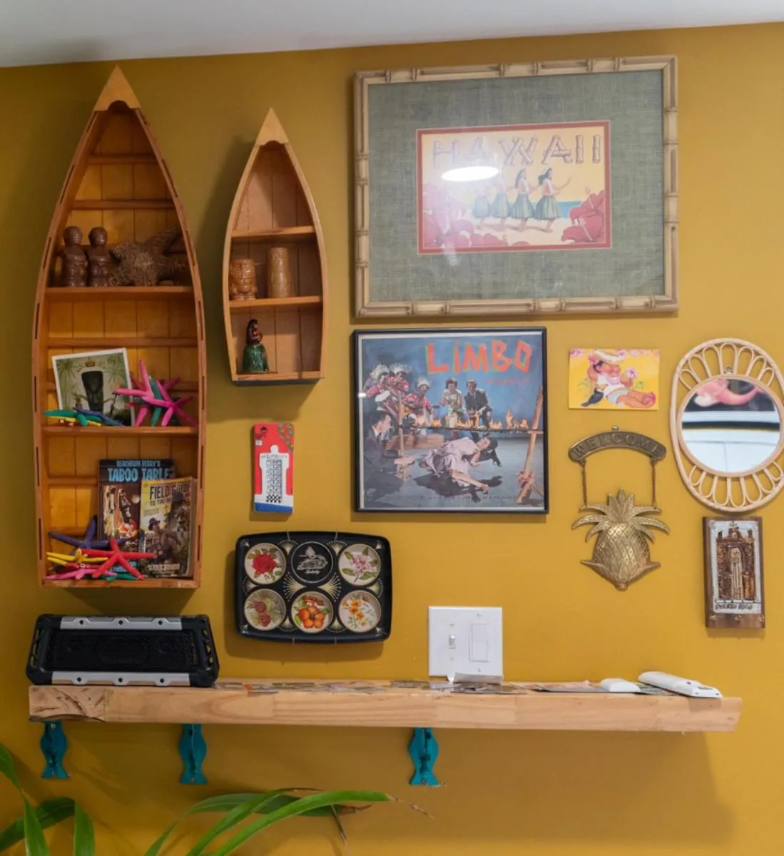 Image 6 of Tropical Tiki Hut