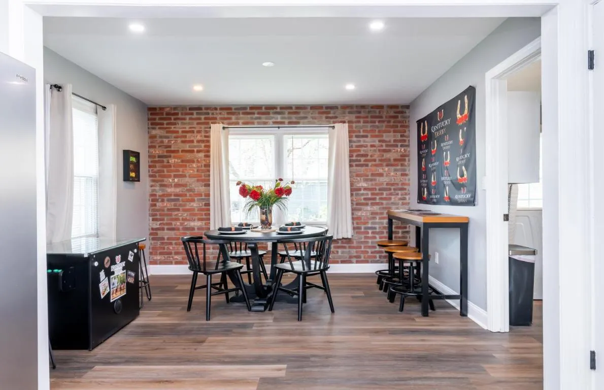 Image of Urban Cottage-Bourbon Trail, Expo, YUM, Derby!