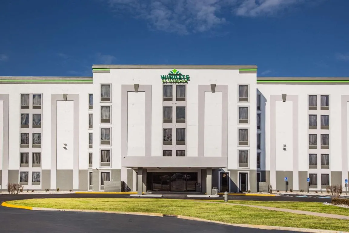 Image of Wingate by Wyndham Louisville Airport Expo Center