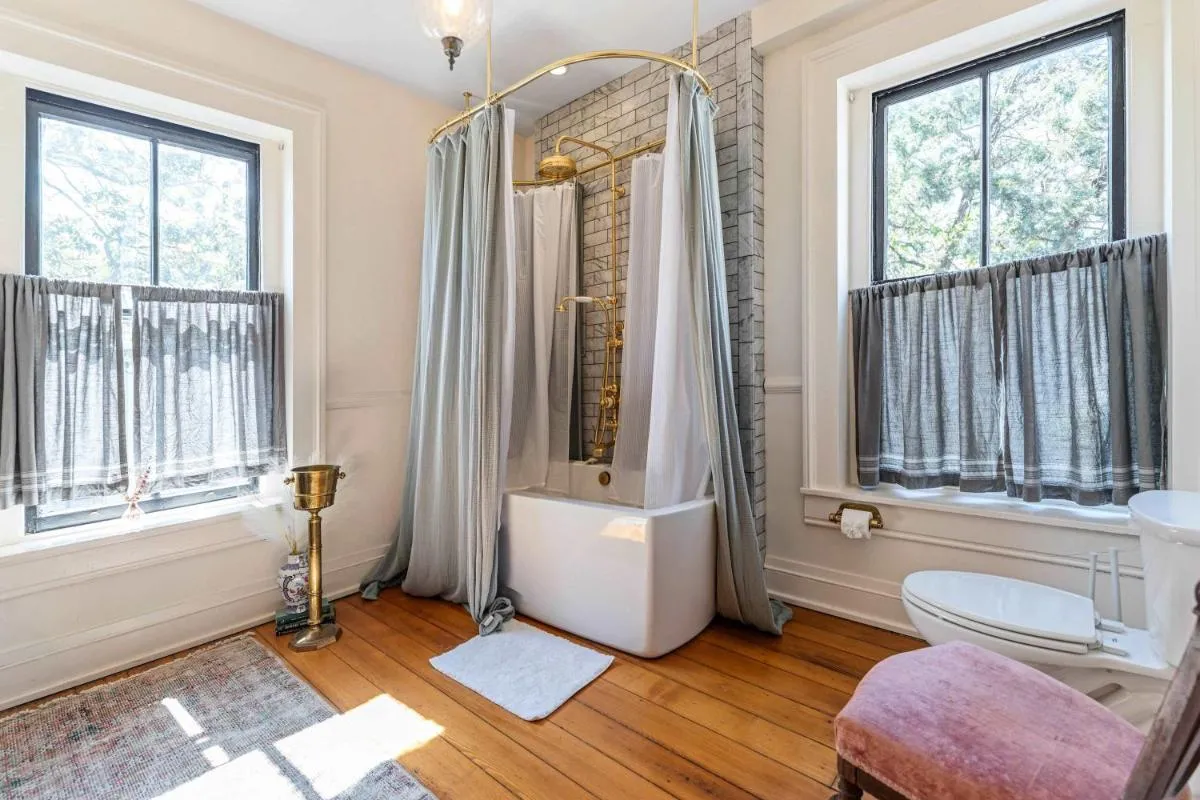 Image 6 of Yoko’s Serene Suite in Frankfort